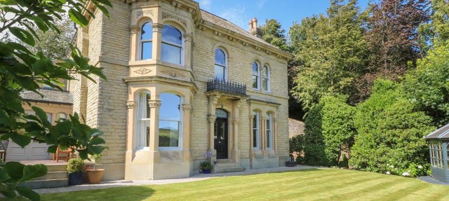 Ash Villa