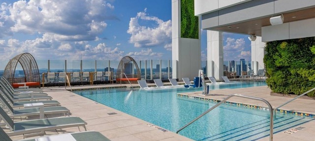 Atlanta Resort Stay Near Centennial Park with Spacious 2BR Deluxe Suite
