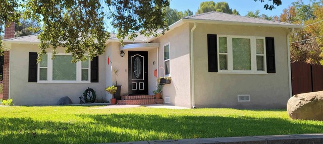 Attached Private Entry Suite: Greenbriar Cottage Grove Views near Kimberly Crest