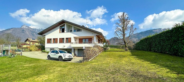 Awesome apartment in Sovramonte with WiFi