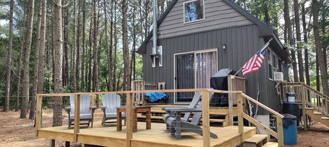 Awesome private off grid cabin with creek view.