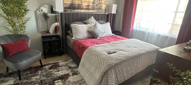 ~AZ~1BR & pullout, Very Nice, Newly Renovated, with washer, dryer, & dishwasher.