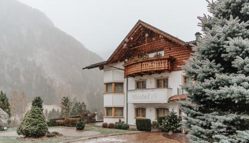 B&B Hotel Mirabel