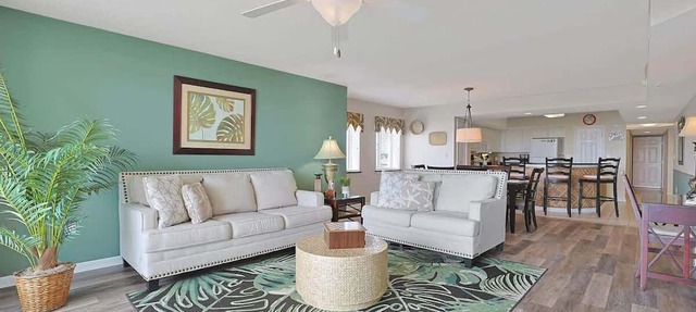 Barefoot Towers l Pools l ICW l Sleeps 10