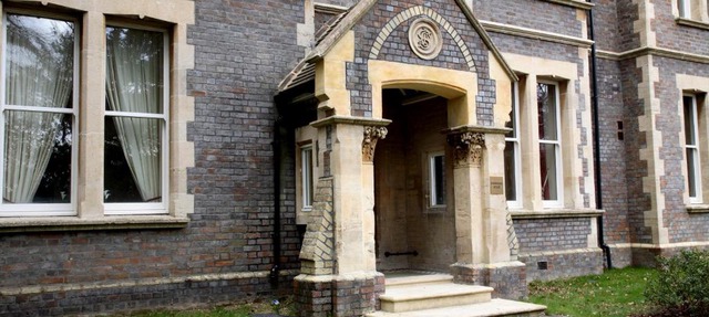 Basingstoke Apartments - Sherborne House, City Centre Victorian Apartments