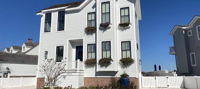 Bayfront Pet-Friendly New Construction Home