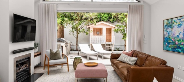 Bayleaf Terrace - A stylish period home in Hawthorn, steps from Glenferrie Road