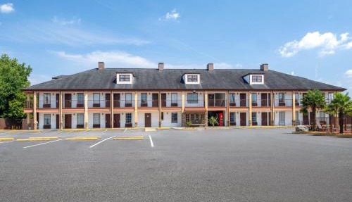Baymont by Wyndham Commerce GA Near Tanger Outlets Mall