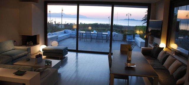 Beach front Villa in Loutraki Korinthias