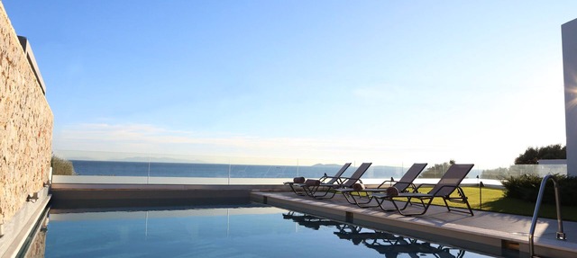 Beach front villa with private sea water pool & amazing sea view to Saronic golf