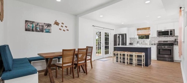 Beachfront 4BR - 30ft to Sand Near Amusement Park