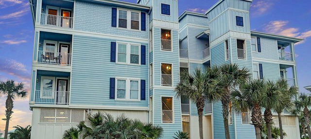 Beachfront at Pointe West. Walk to the beach and the club all just steps away!