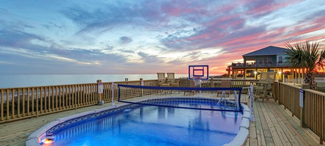 Beachfront, Heated Pool, 2 Hot Tubs, Lift, Putt Putt, Pet Friendly, Sleeps 32