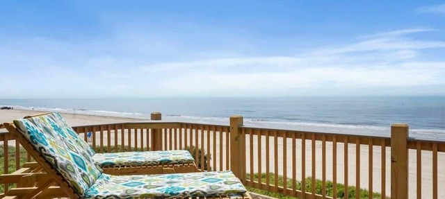 Beachfront Home Steps to Sand Sleeps 10