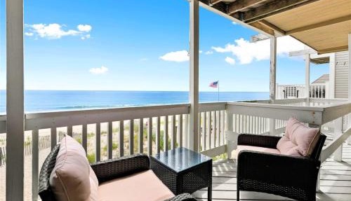 Beachfront Panoramic Views Oceanfront Oasis