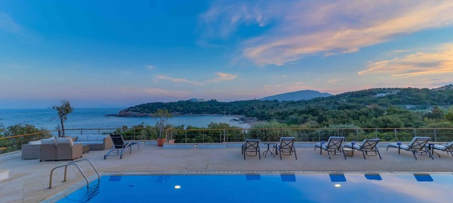 Beachfront Pool Villa Pasithea in Sounio, Athens