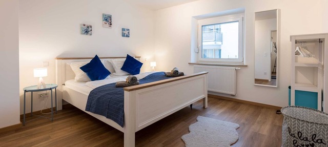 BeachStyle: Kitchen - Kingbed - Parking - NETFLIX & Terrace
