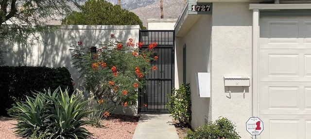 Beautiful 2 bed 2 bath Condo Sunrise Villas Stunning Mountain View