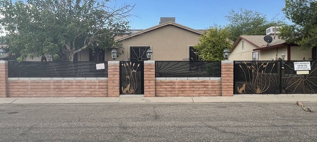 Beautiful 4bedroom and heated pool, great place for family gatherings!