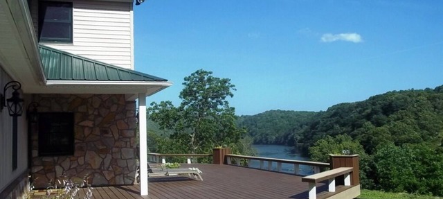Beautiful 4BR house with breathtaking view of the New River in Independence, VA