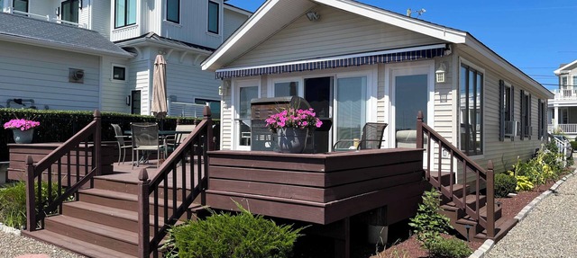 Beautiful Bayfront Home near the Best of Avalon!