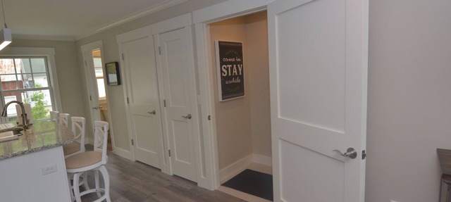 Beautiful Downtown Wolfeboro Apartment