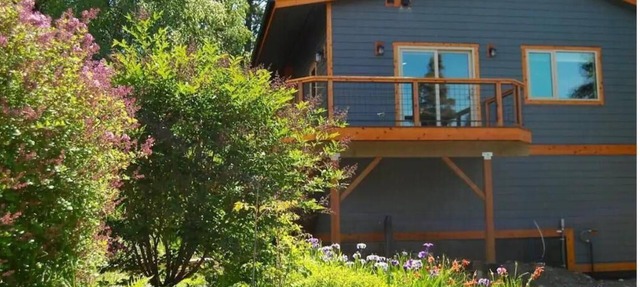 Beautiful Hillside-Guest House