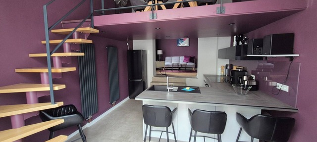 Beautiful loft with free parking