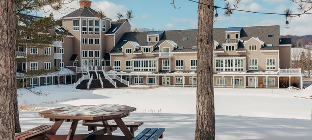 Beautiful Mountainside Escape - 2 Bed 2 Bath Condo