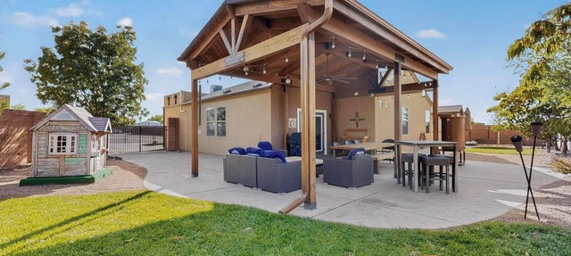 Beautiful North Valley home, garage, yard, BBQ