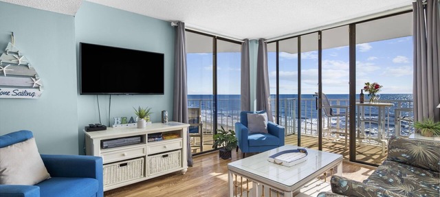 Beautiful Ocean Front 5th Flr Condo