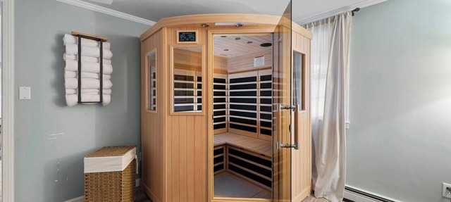Beautiful White Mountains Home w/Sauna, Firepit and Gameroom Local Skiing, Hiking and Golf.