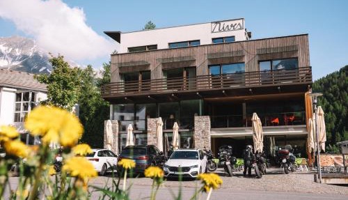 Bed & Breakfast Hostel Nives