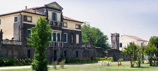 Begonia studio in Villa Fava
