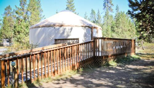 Bend-Sunriver Camping Resort Wheelchair Accessible Yurt 13