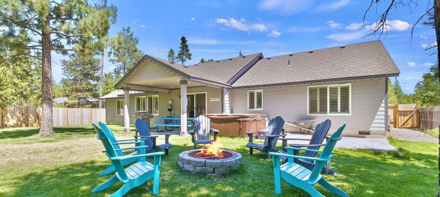 Bend Treehouse Game Room Hot Tub Sleeps 15