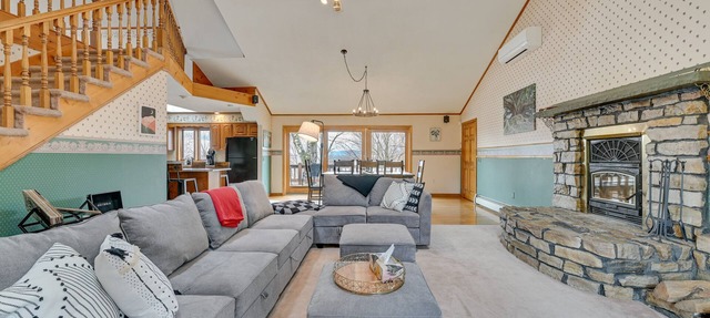 Bennington Home w/Deck ~ 5 Mi to Bald Mountain!