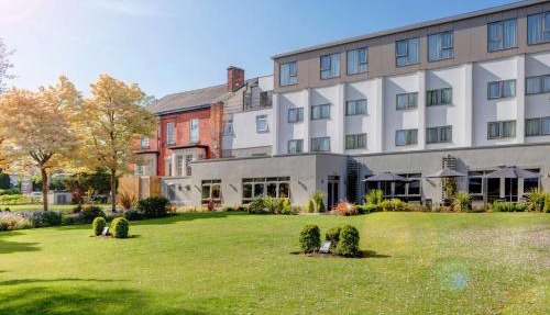 Best Western Plus Pinewood Hotel, Manchester Airport South Handforth