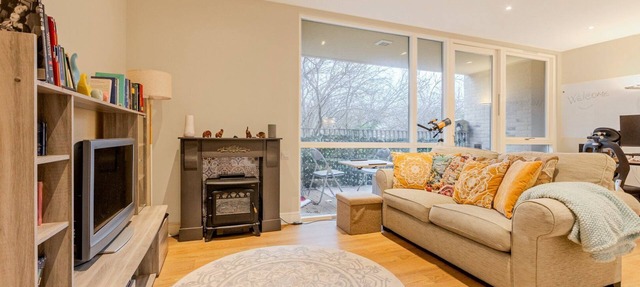 BIG 1-Bed Flat Central London w/Terrace & Office Corner