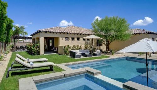Big Yard REAL Grass Open Floor Plan Total Privacy