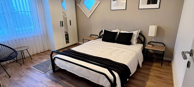 Black & White Apartment