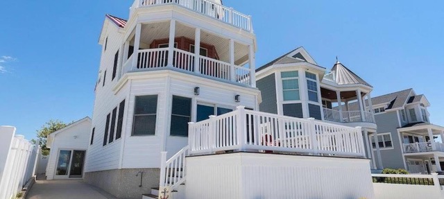 Blessings on the Bay! Oceanfront Home with Heated Pool!