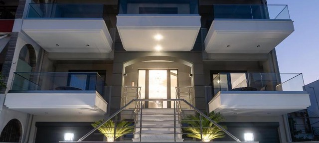 Blue Wave Luxury Suites