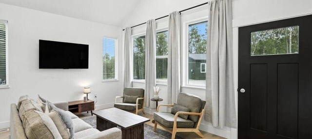 Boreal King Suite | Hatcher Pass | Local Goods