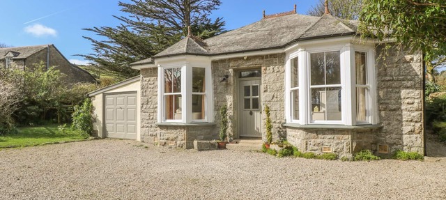 BOSKEDNAN WARTHA, family friendly, with a garden in Penzance