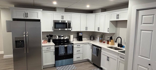 Brand-new & modern 2 bedrooms and 1.5 baths apt.
