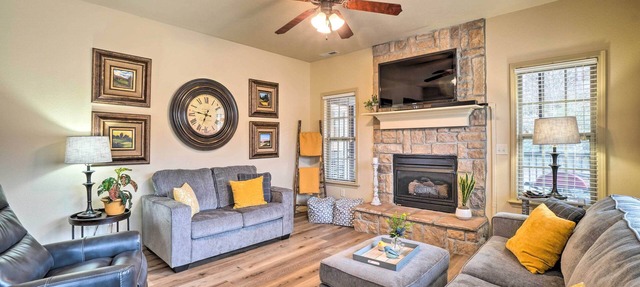 Branson West Villa w/Golf Course View & Pool!