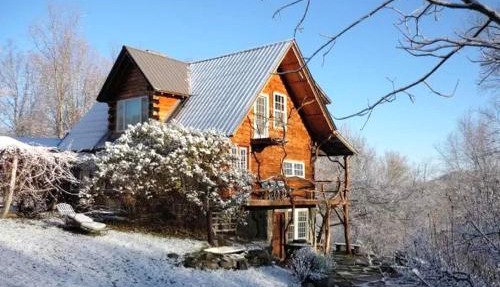 Breathtaking Year-Round Views from Luxury Cabin on New York-Vermont Border