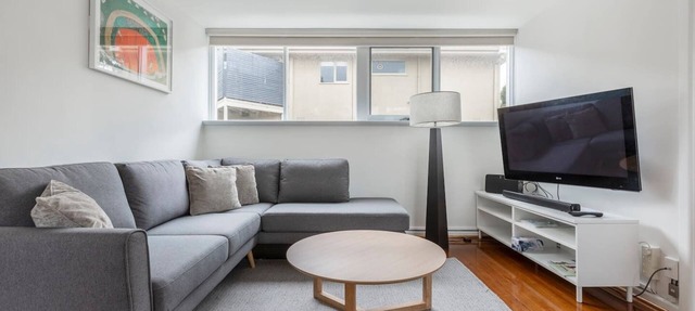 Bright and Modern Space with a Balcony and Parking