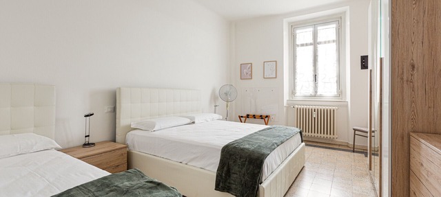 Bright APT only 150m from Cà Granda M5 stop!